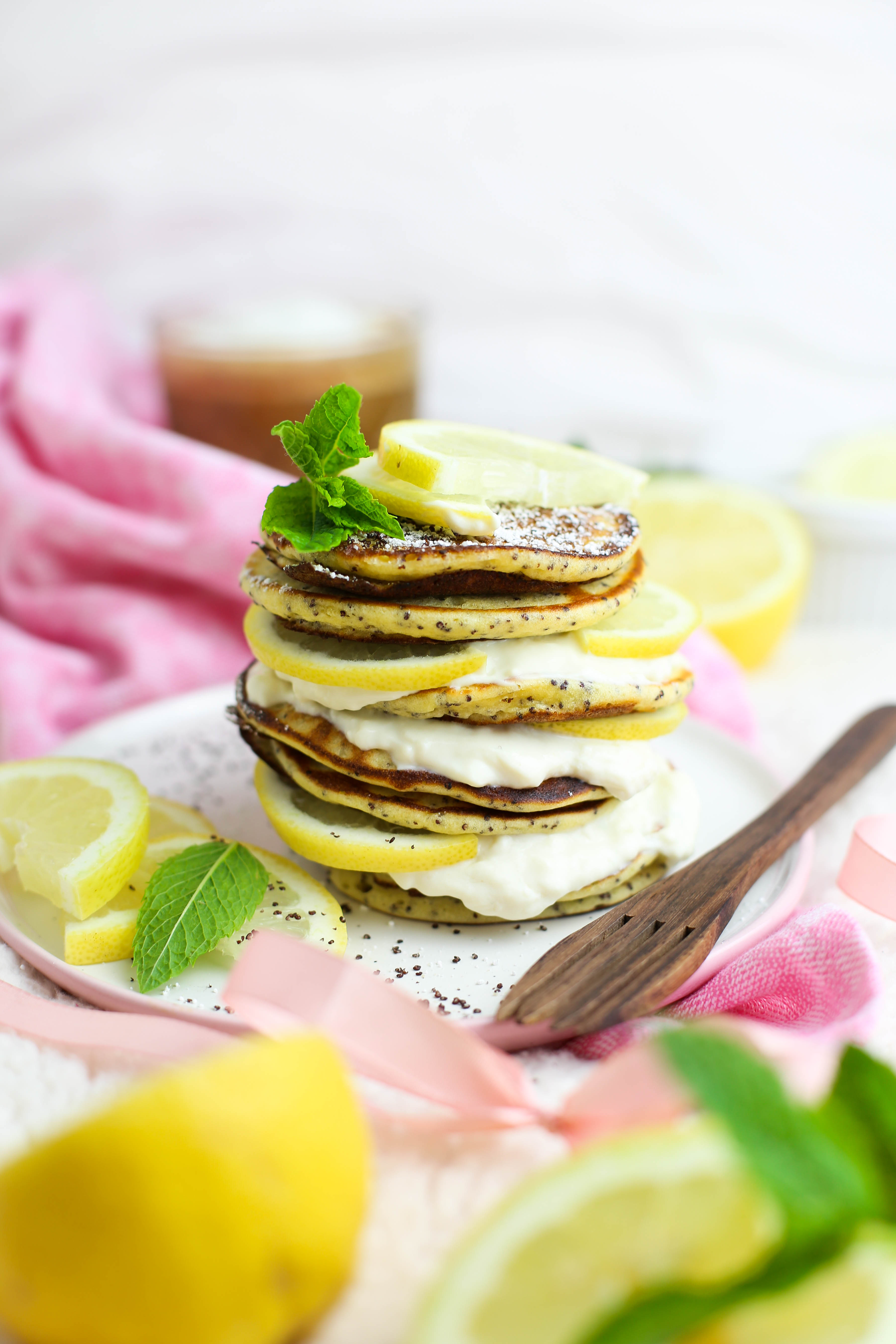 Zitronen Mohn Pancakes mit Buttermilch - Marisa&amp;#39;s Table