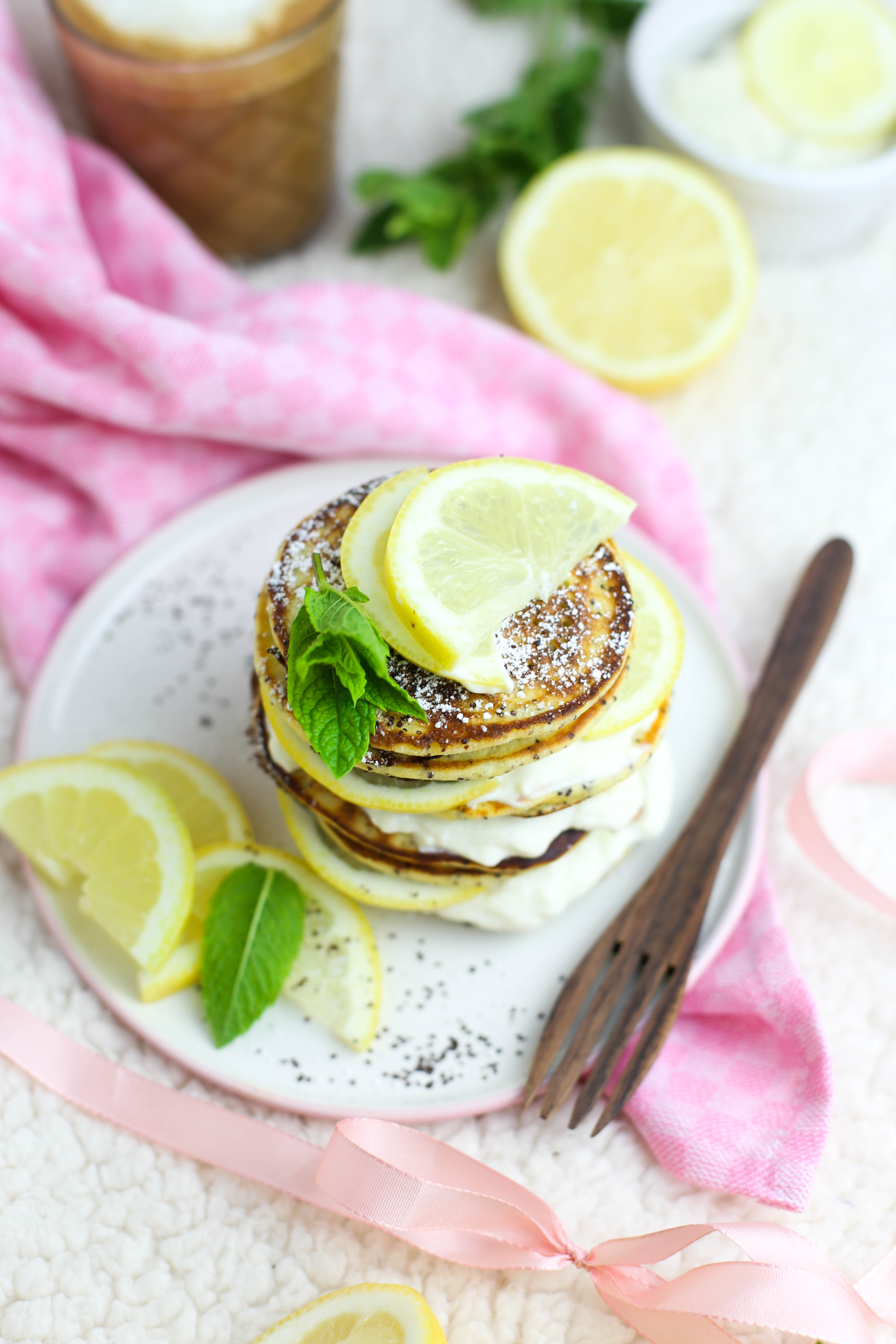 Zitronen Mohn Pancakes mit Buttermilch - Marisa&amp;#39;s Table